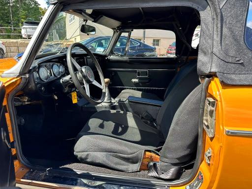 1974 MGB ROADSTER